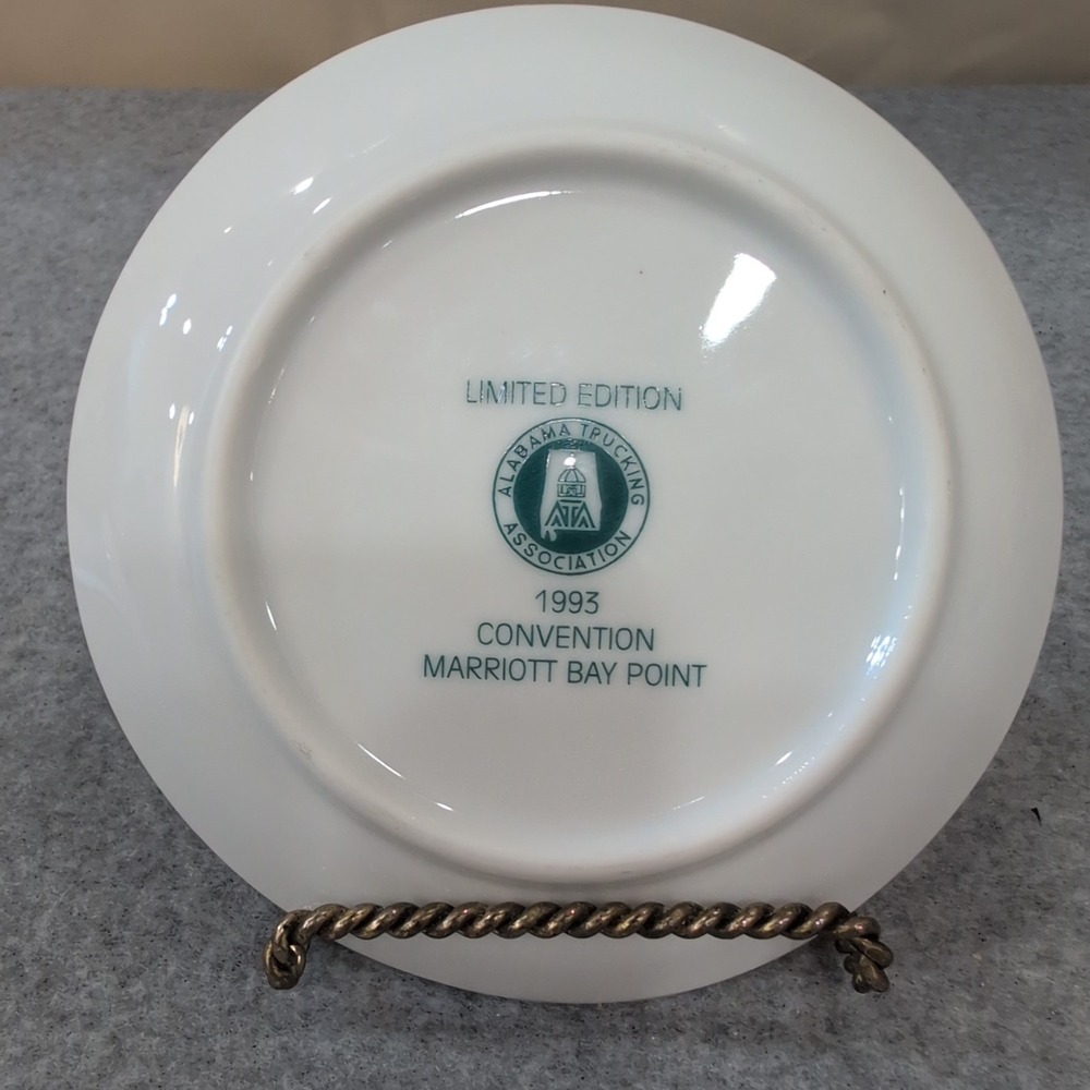 1993 Alabama Trucking Association Convention Marriott Bay Pt Limited Ed Plate 5" - Picture 2 of 2